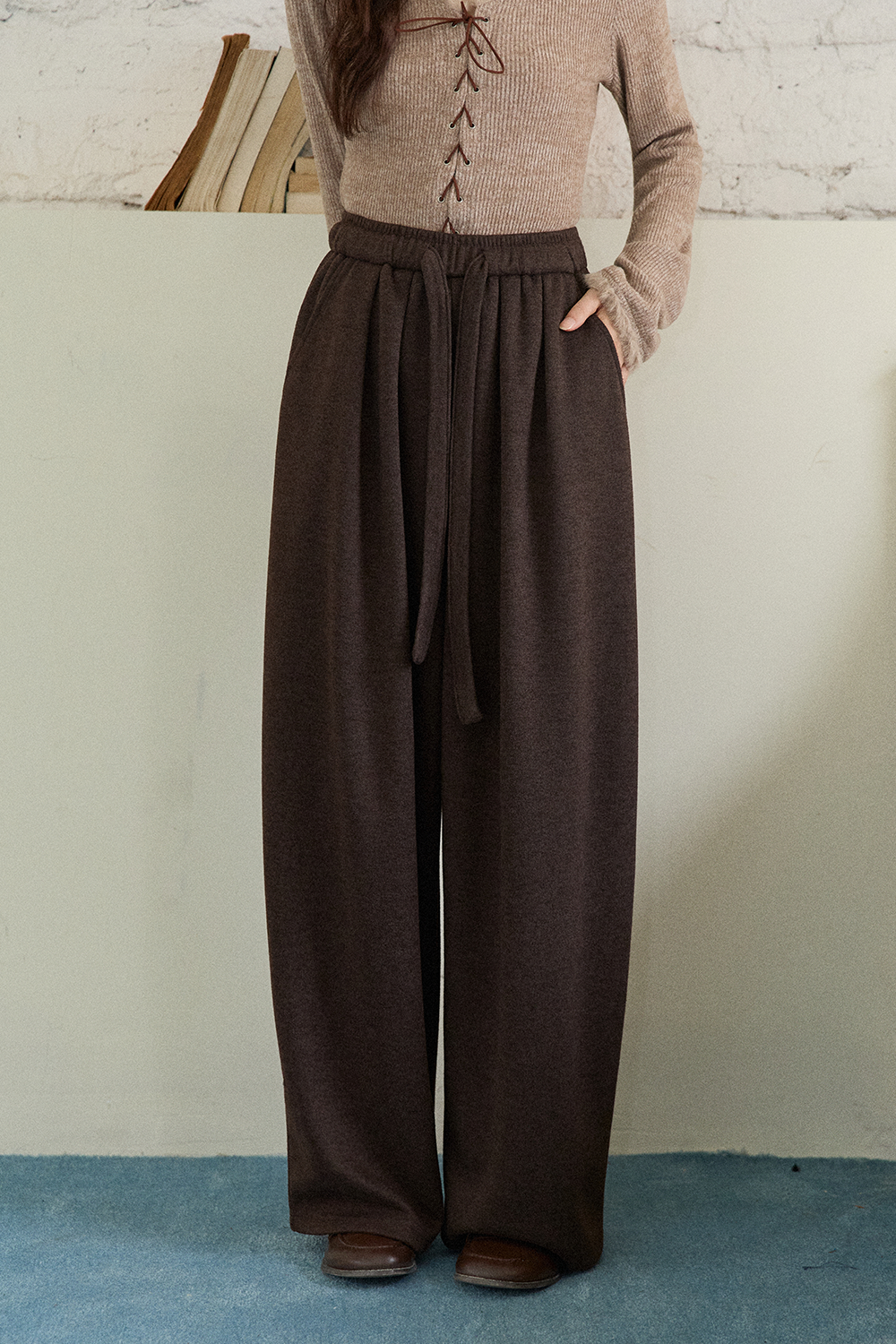 Celana Kaki Lebar untuk Wanita