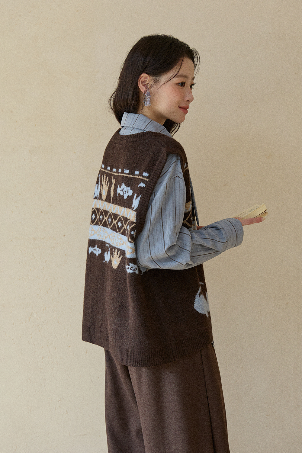 เสื้อกั๊กถักสำหรับผู้หญิง