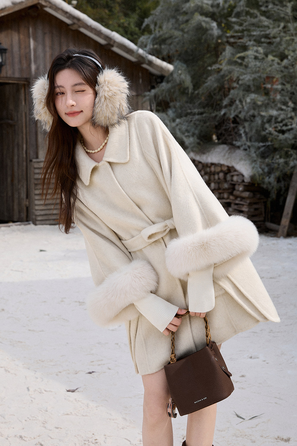 Mantel Wol + Ikat Pinggang untuk Wanita