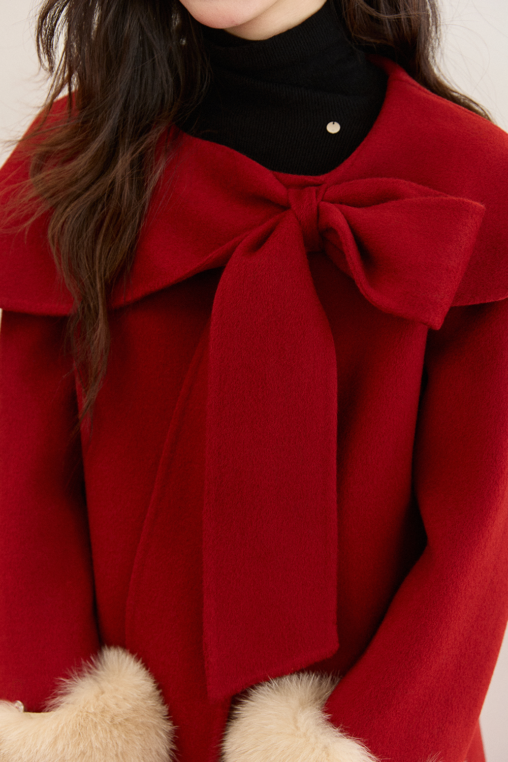 Áo khoác len + Cổ tay áo lông