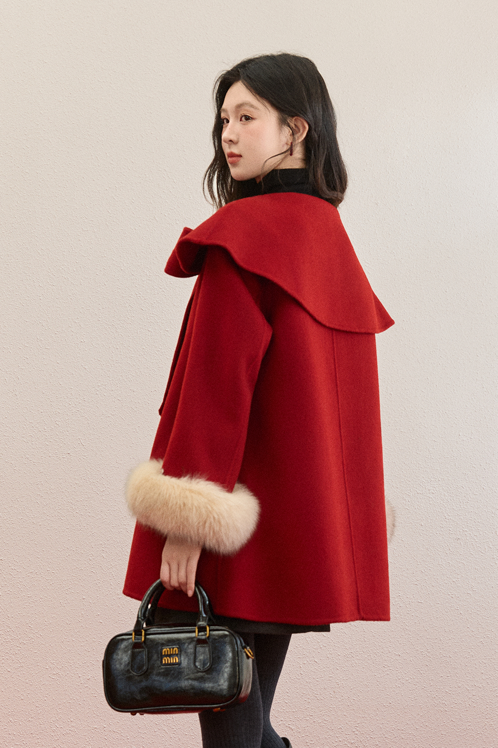 Áo khoác len + Cổ tay áo lông