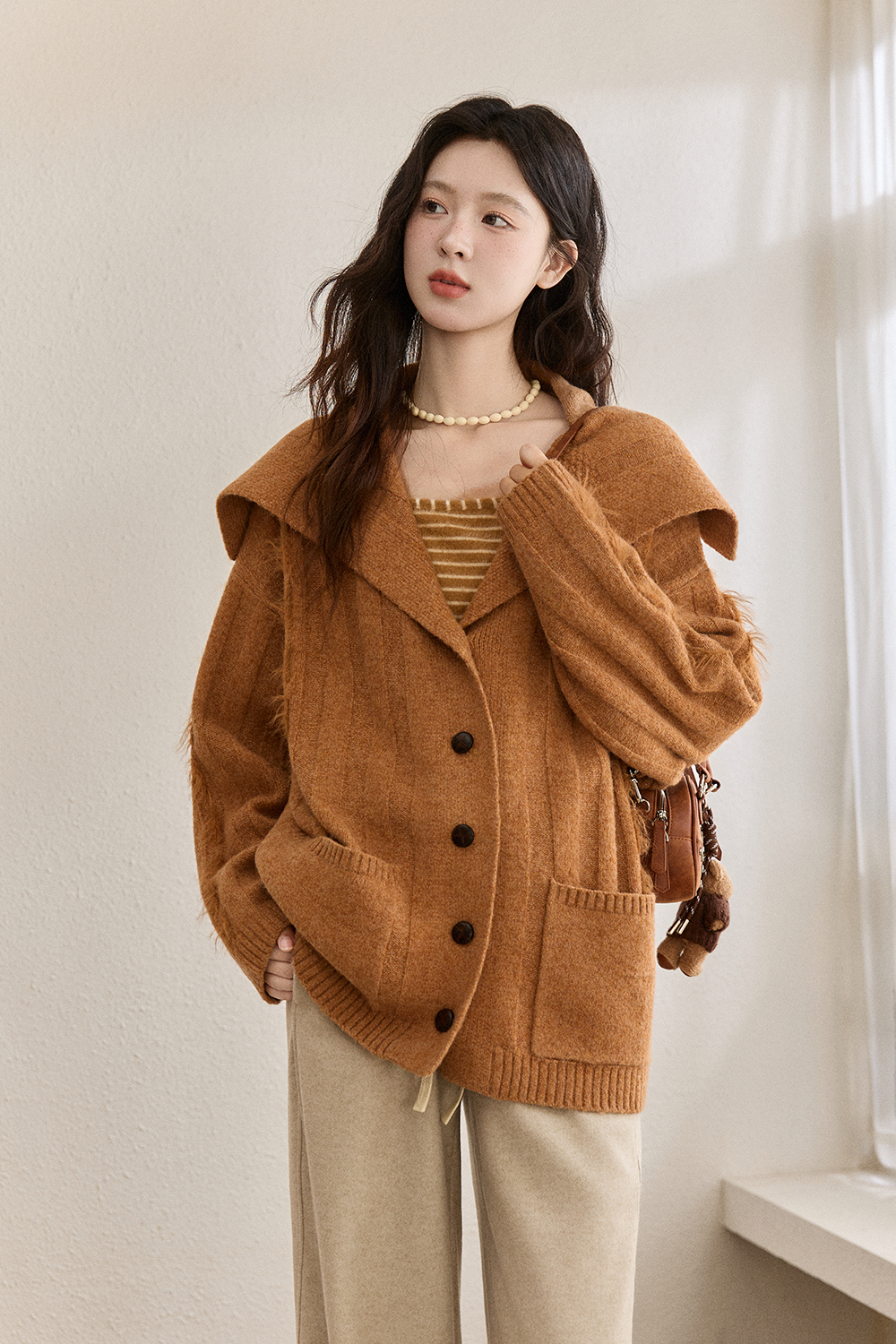 ニットシャツとサスペンダーのセットは別売りです