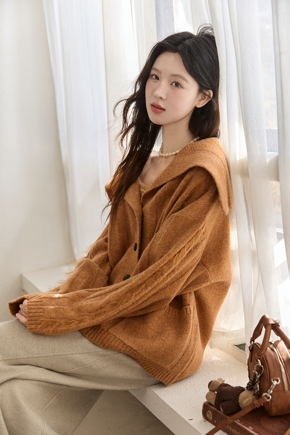 ニットシャツとサスペンダーのセットは別売りです