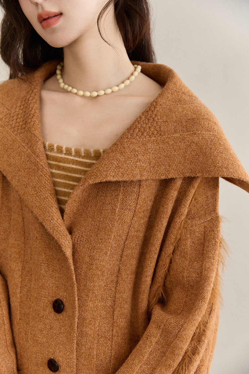 ニットシャツとサスペンダーのセットは別売りです