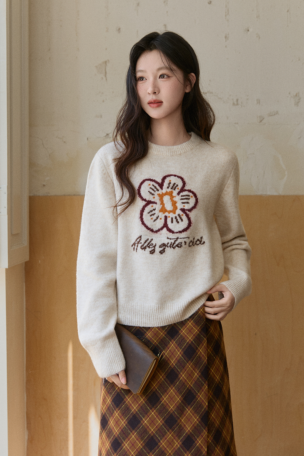 女性のためのニットシャツ