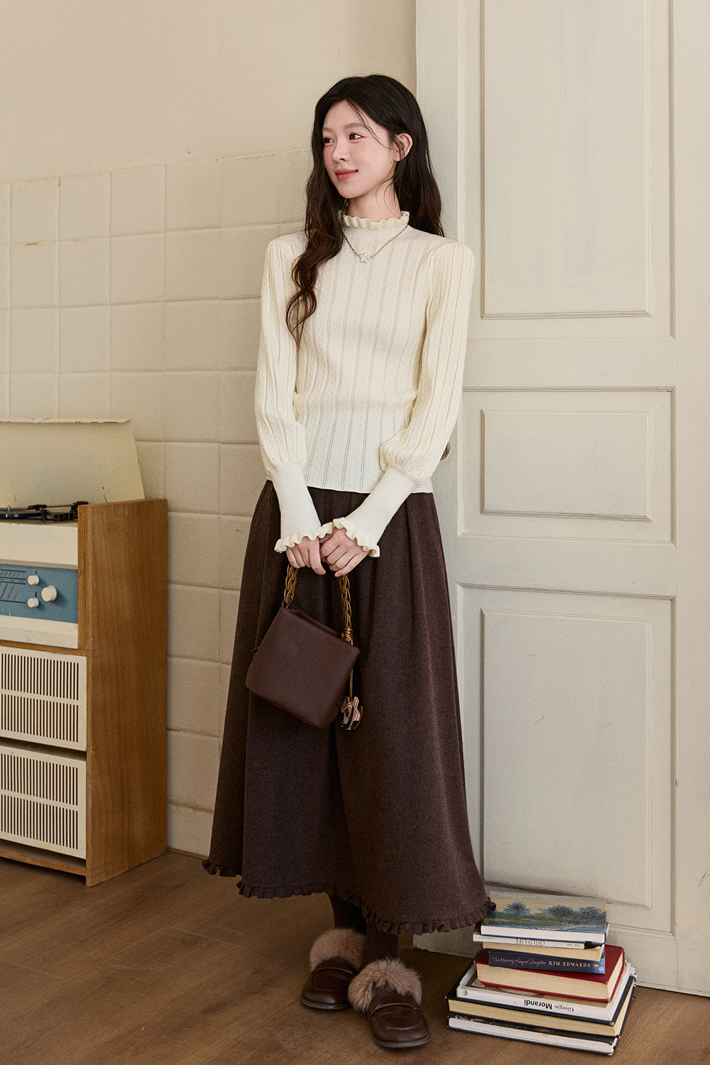 女性のためのニットシャツ