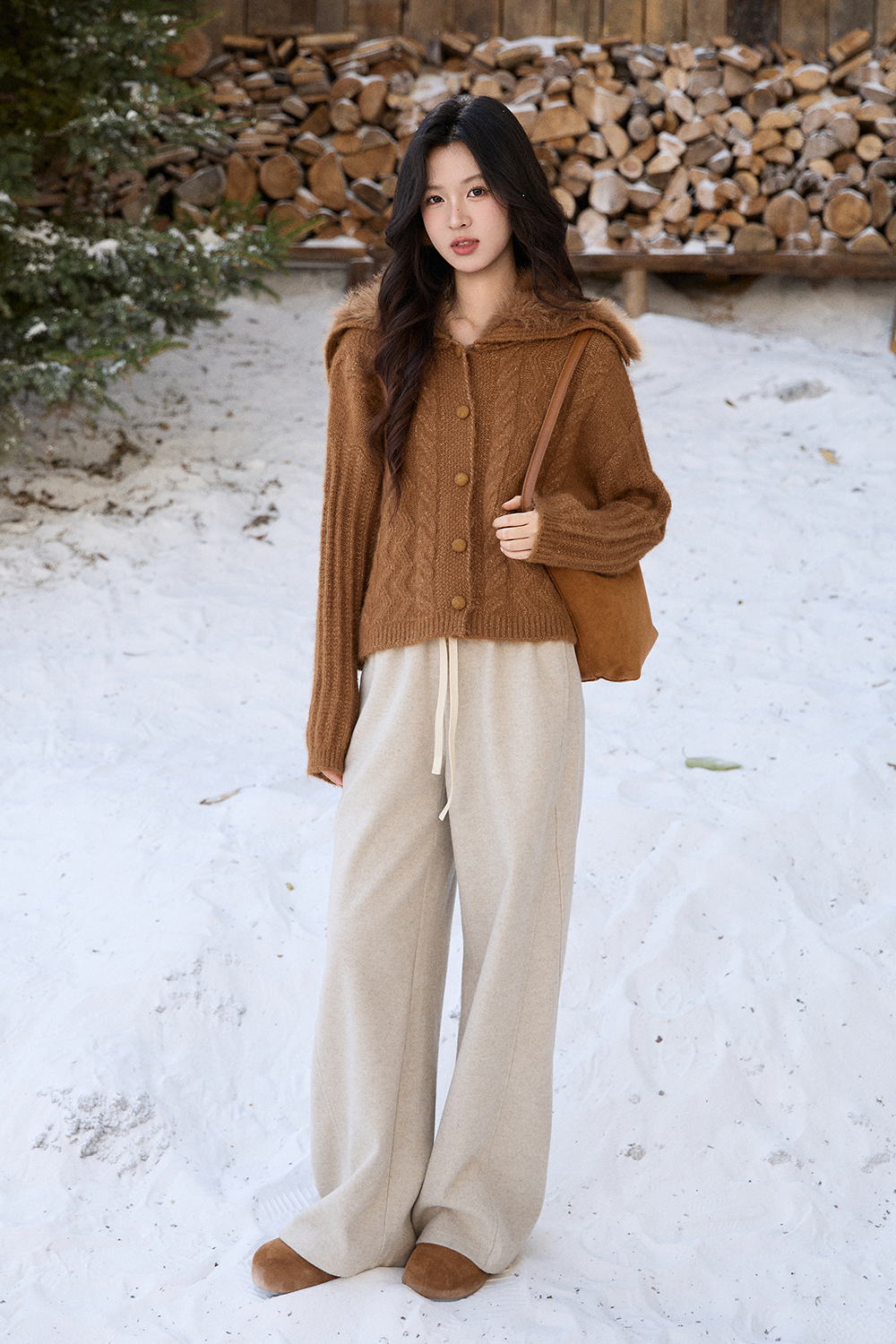 เสื้อถักสำหรับผู้หญิง