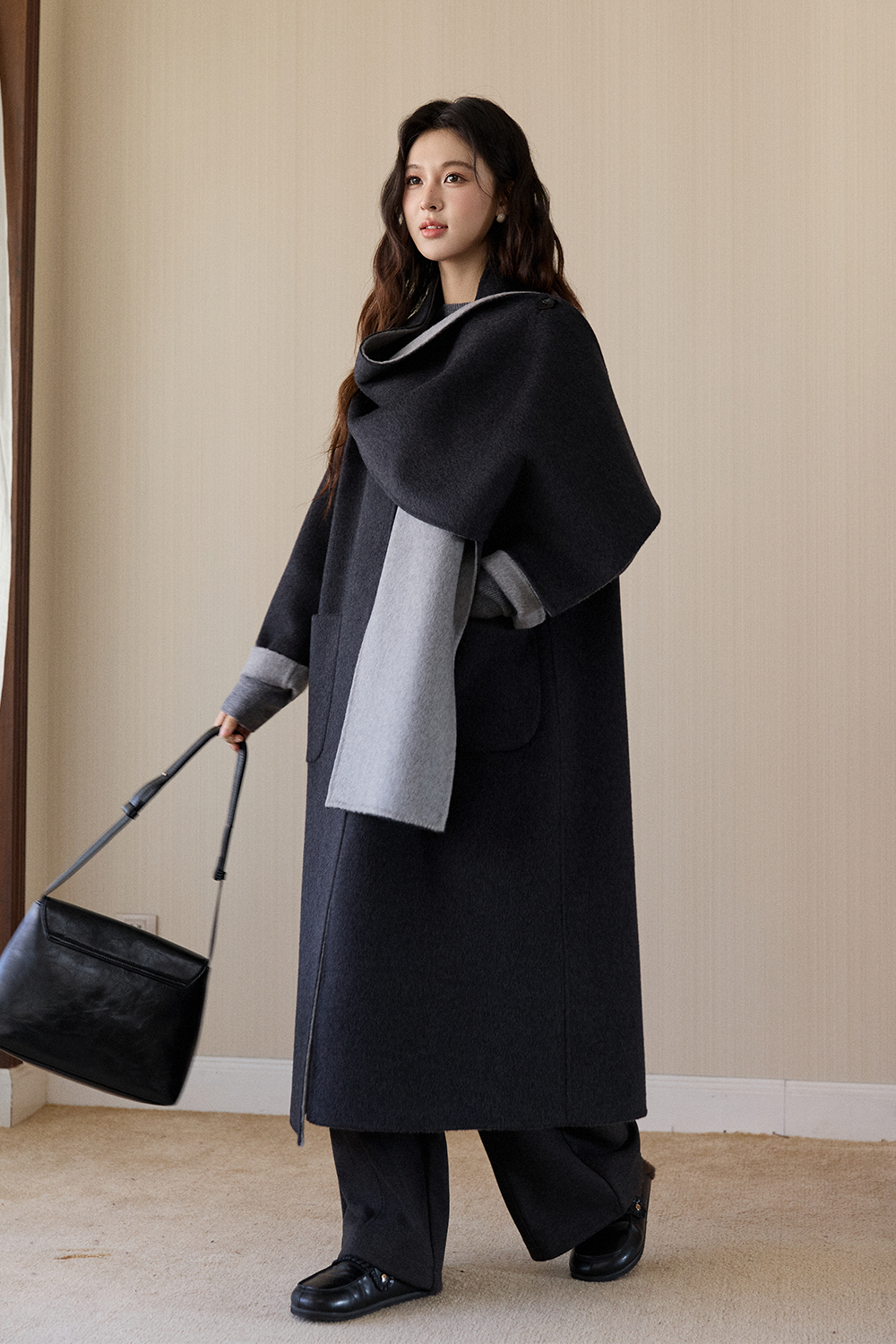 เสื้อโค้ทผ้าขนสัตว์สำหรับผู้หญิง