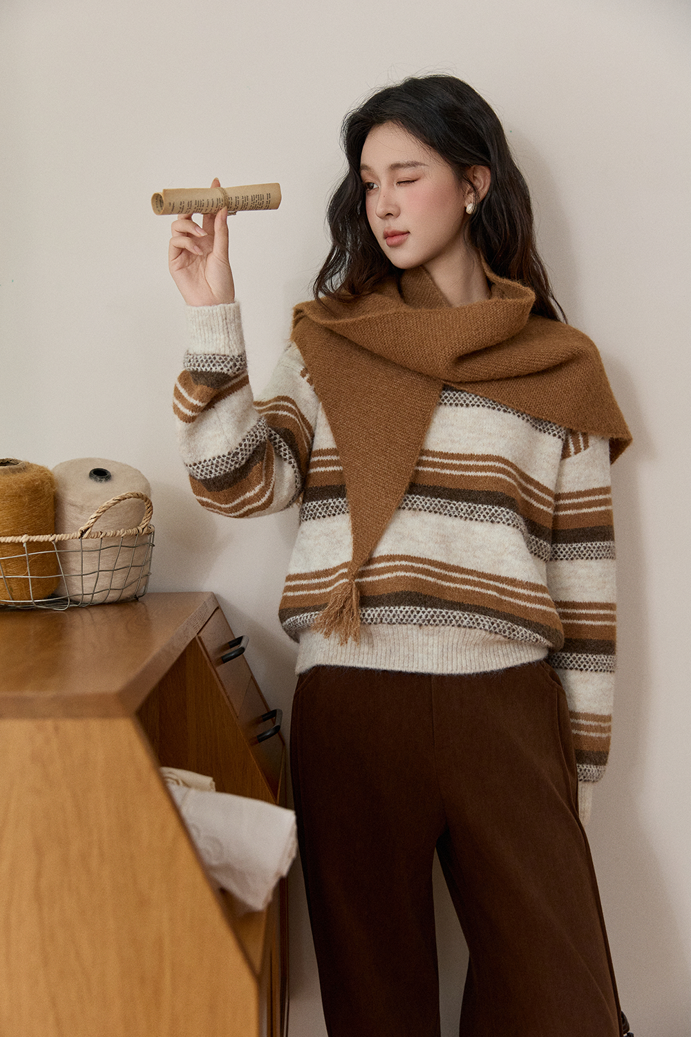 여성용 니트 셔츠 + 숄