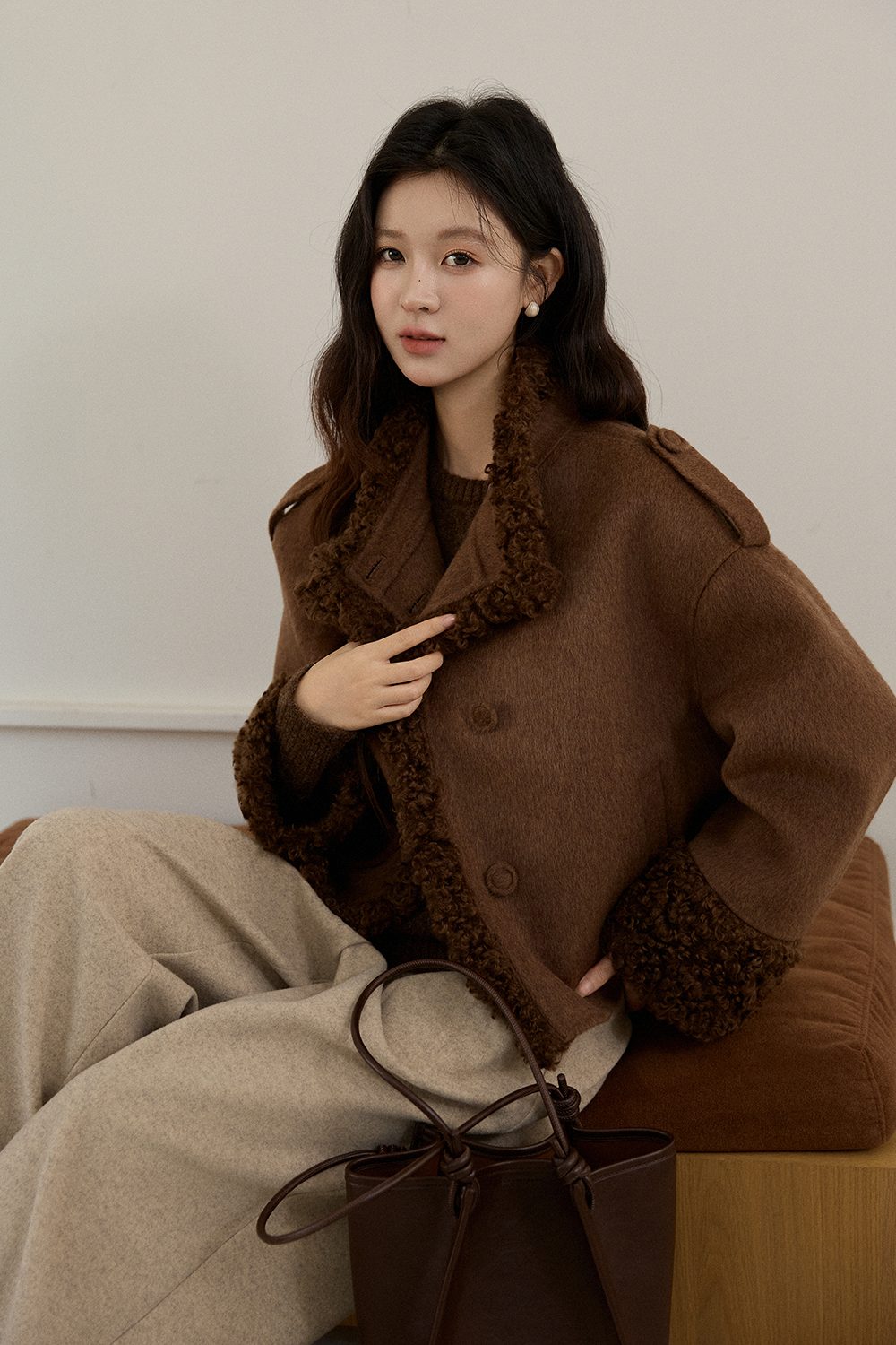 Mantel Wol untuk Wanita