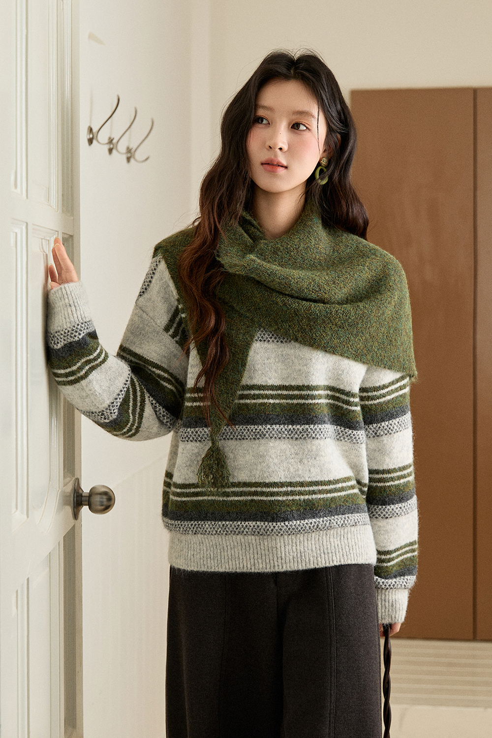 여성용 니트 셔츠 + 숄