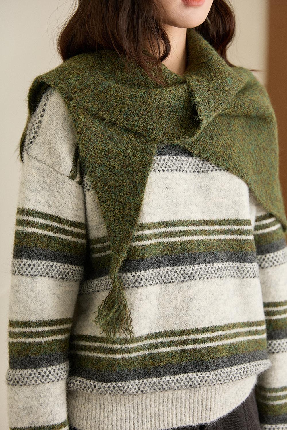 여성용 니트 셔츠 + 숄