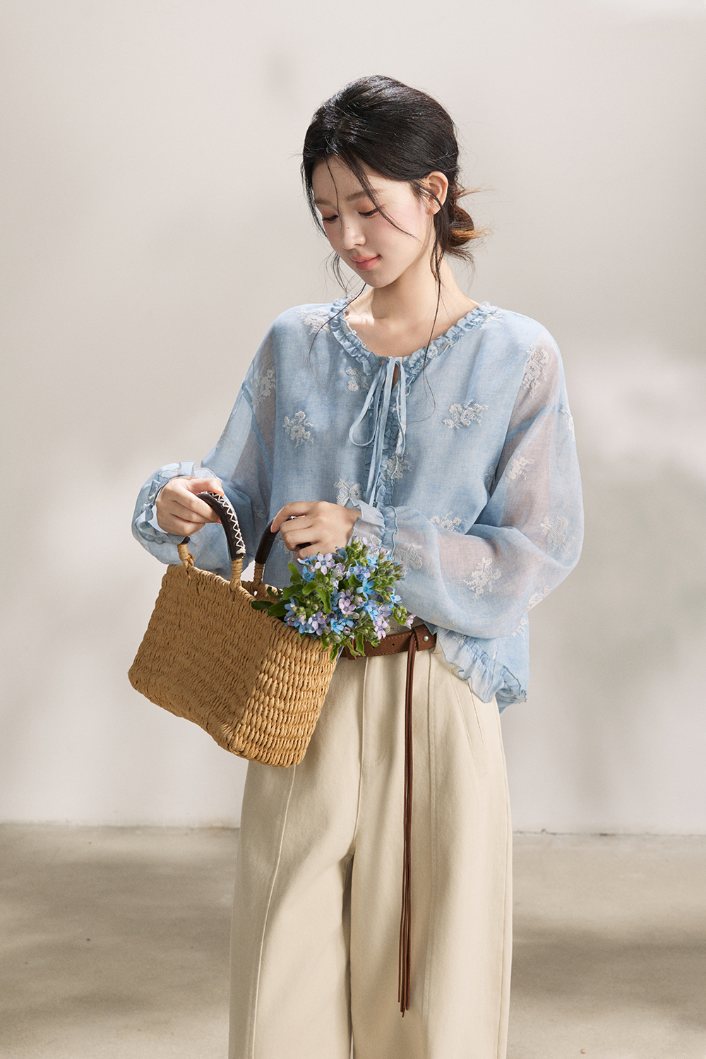 เสื้อเบลาส์สำหรับผู้หญิง