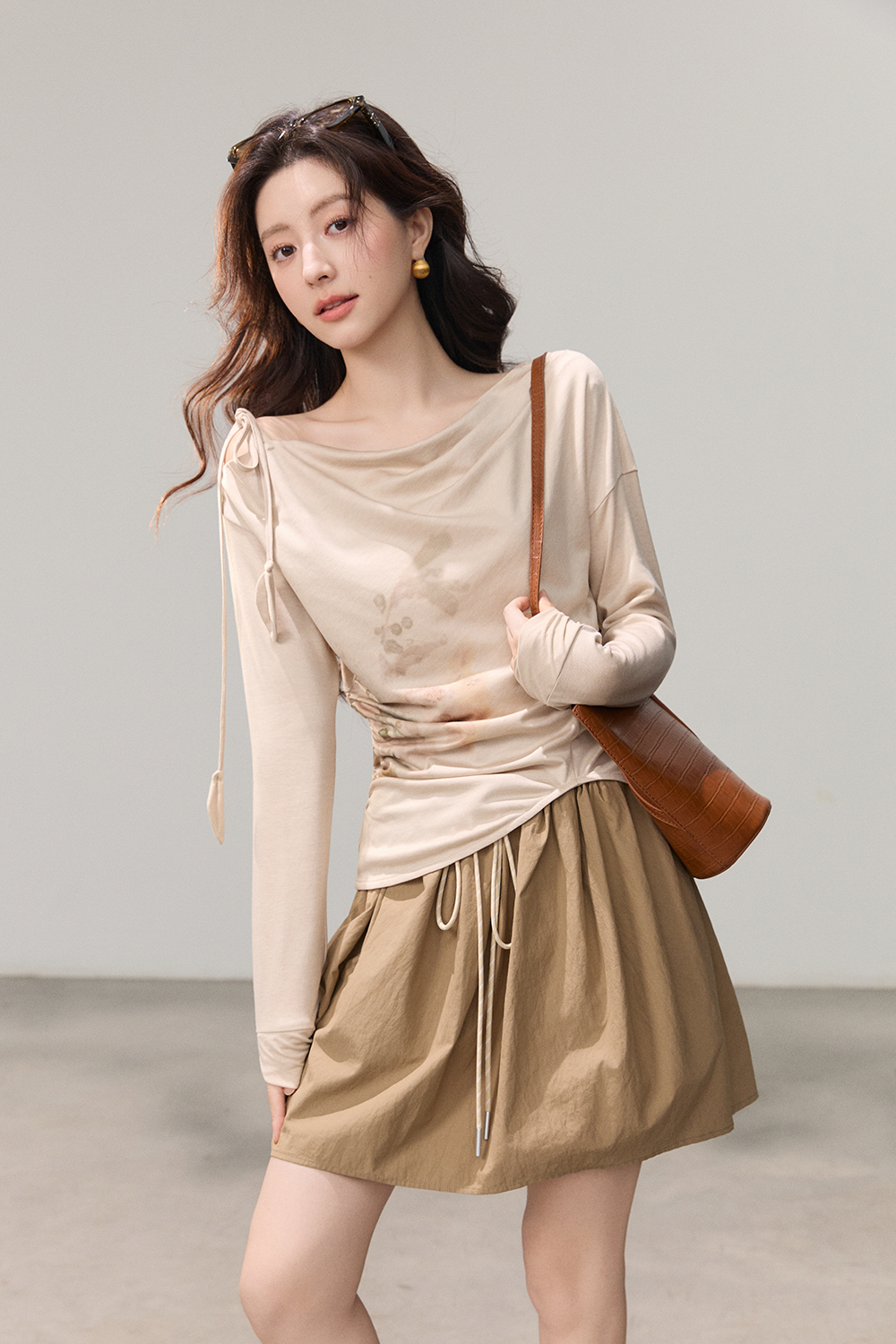 女性のためのニットTシャツ