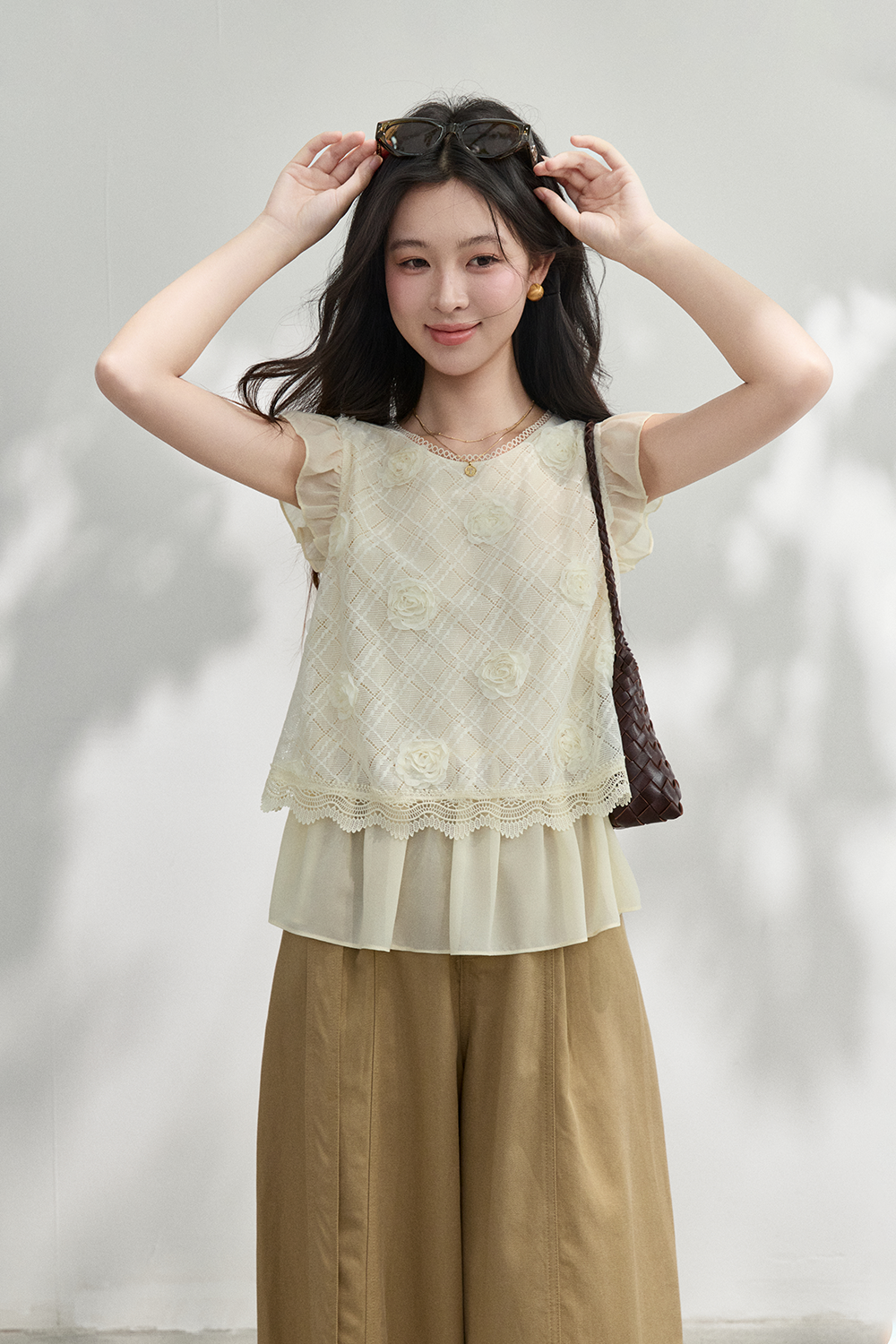 เสื้อเบลาส์สำหรับผู้หญิง