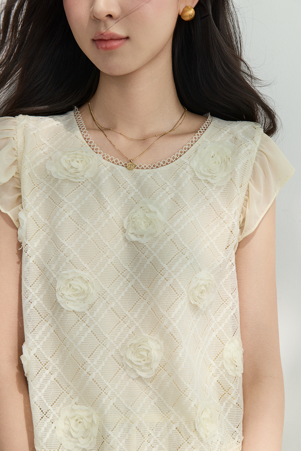 เสื้อเบลาส์สำหรับผู้หญิง