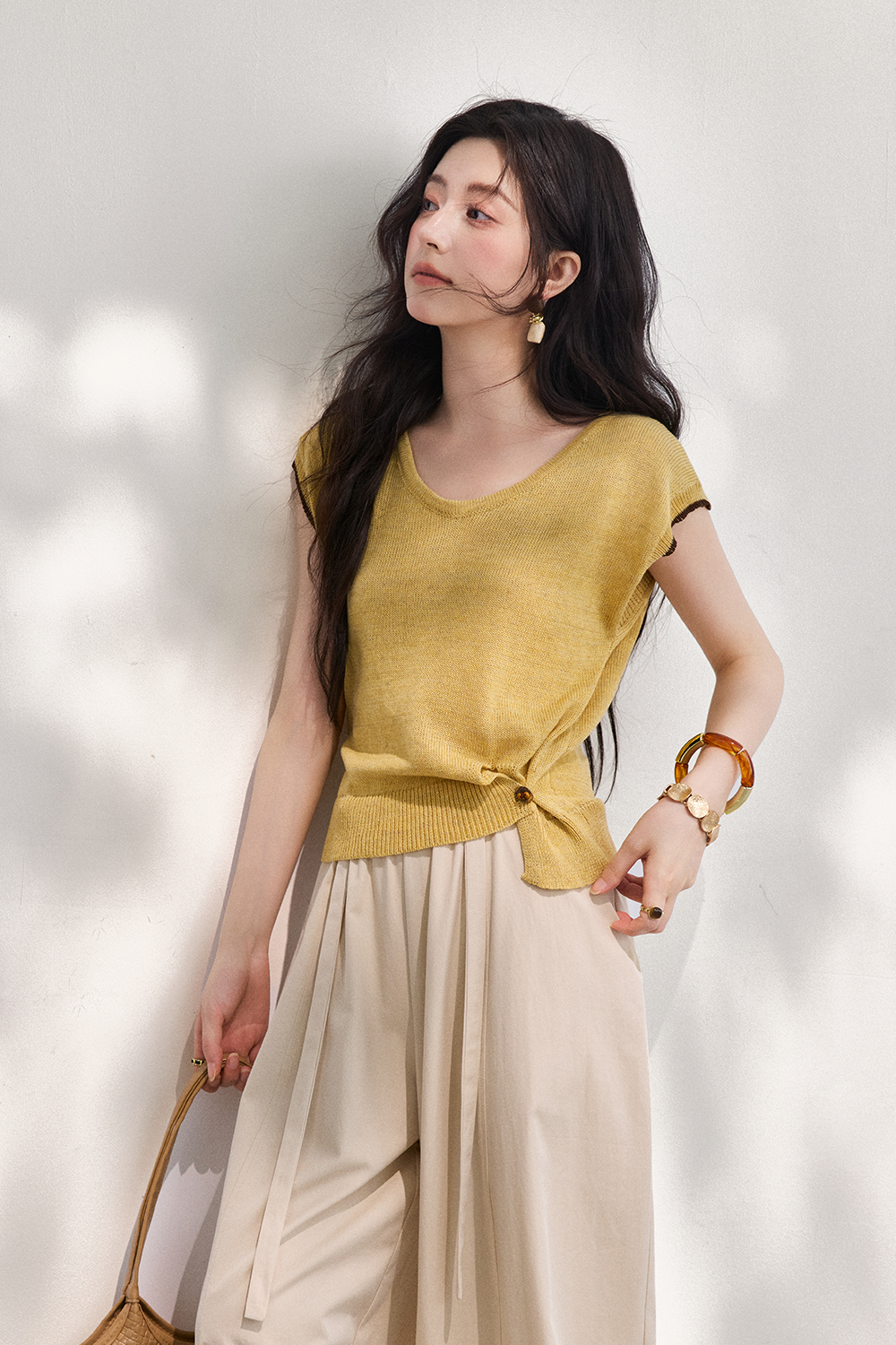 เสื้อยืดถักสำหรับผู้หญิง
