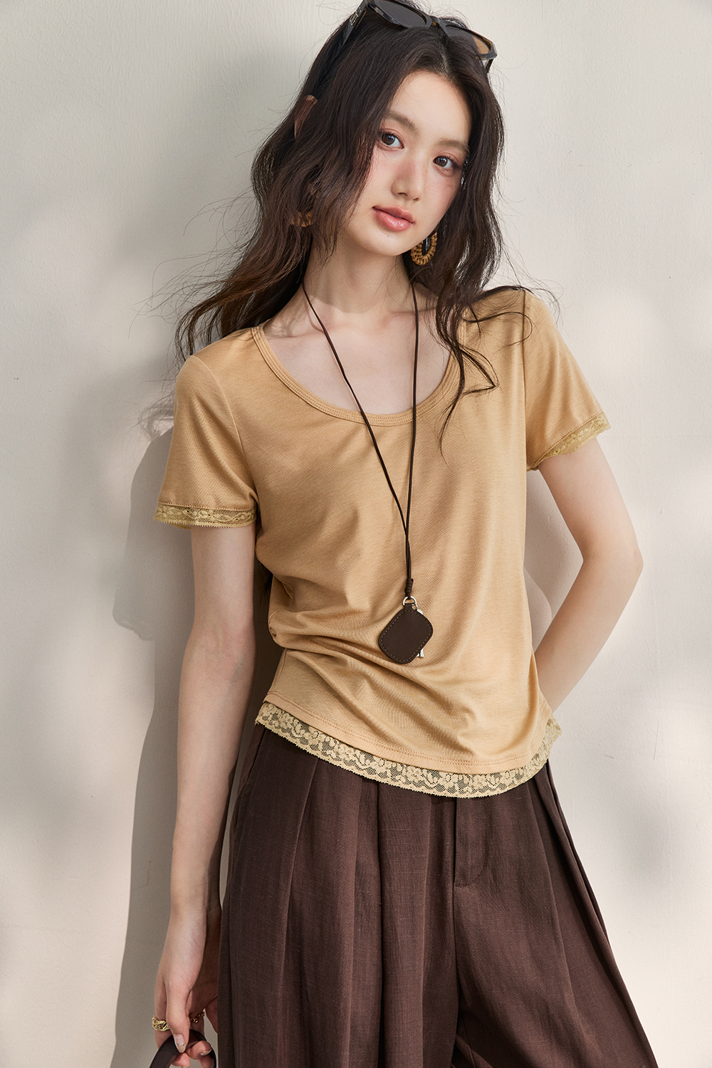 T-shirt for Women+Necklace
