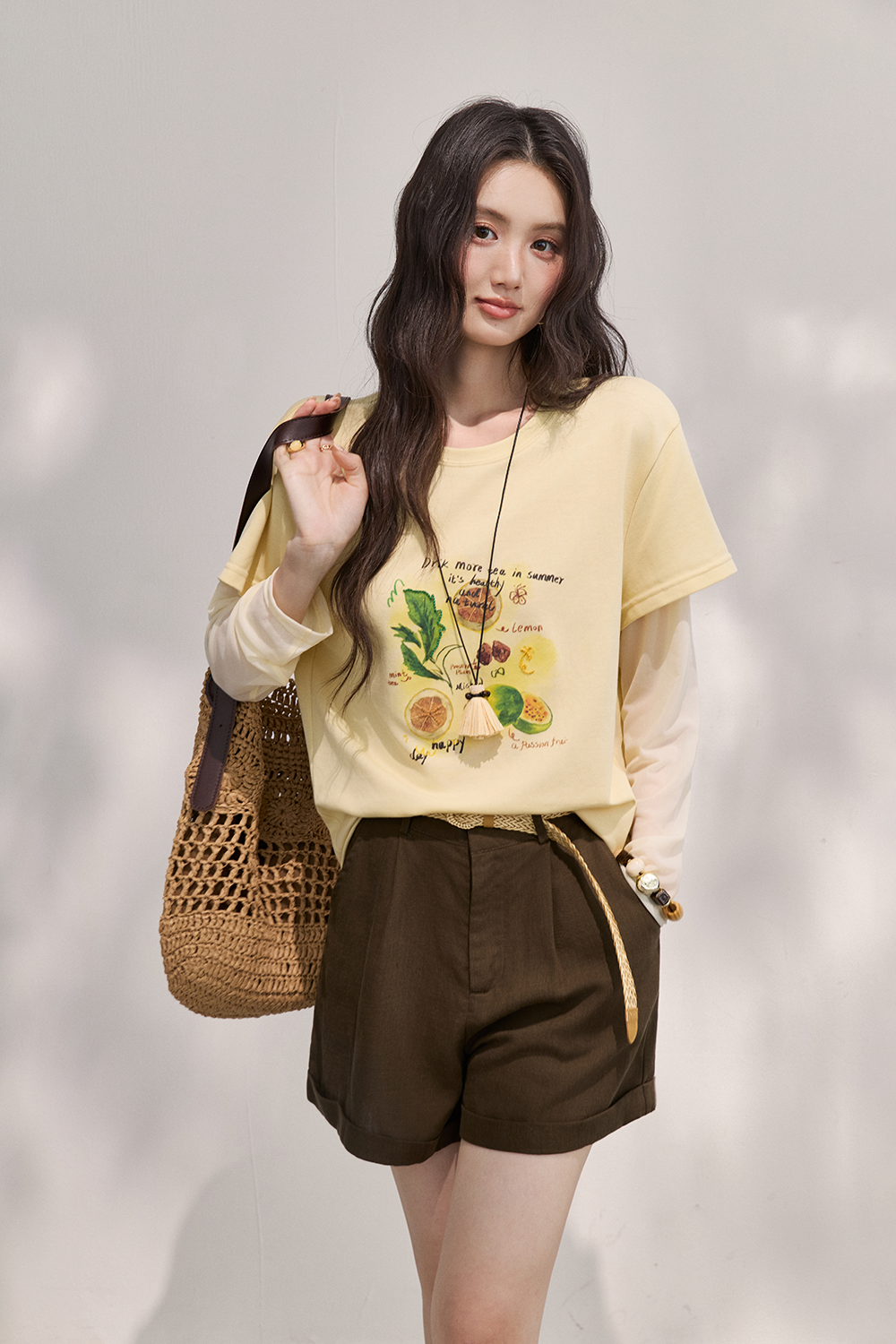 女式 T 卹