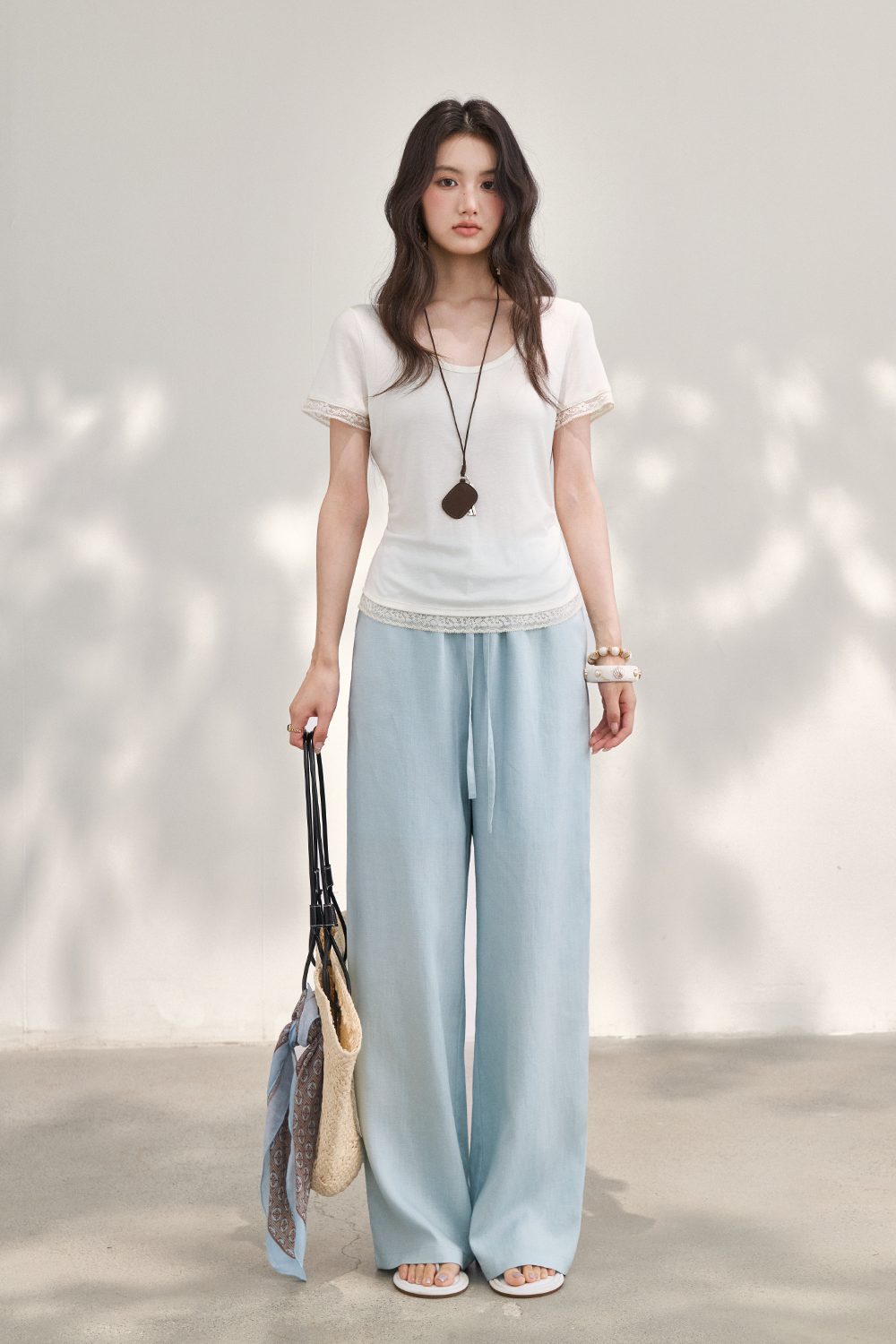 T-shirt for Women+Necklace