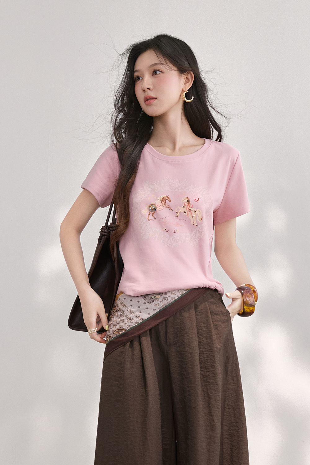 เสื้อยืดผู้หญิง