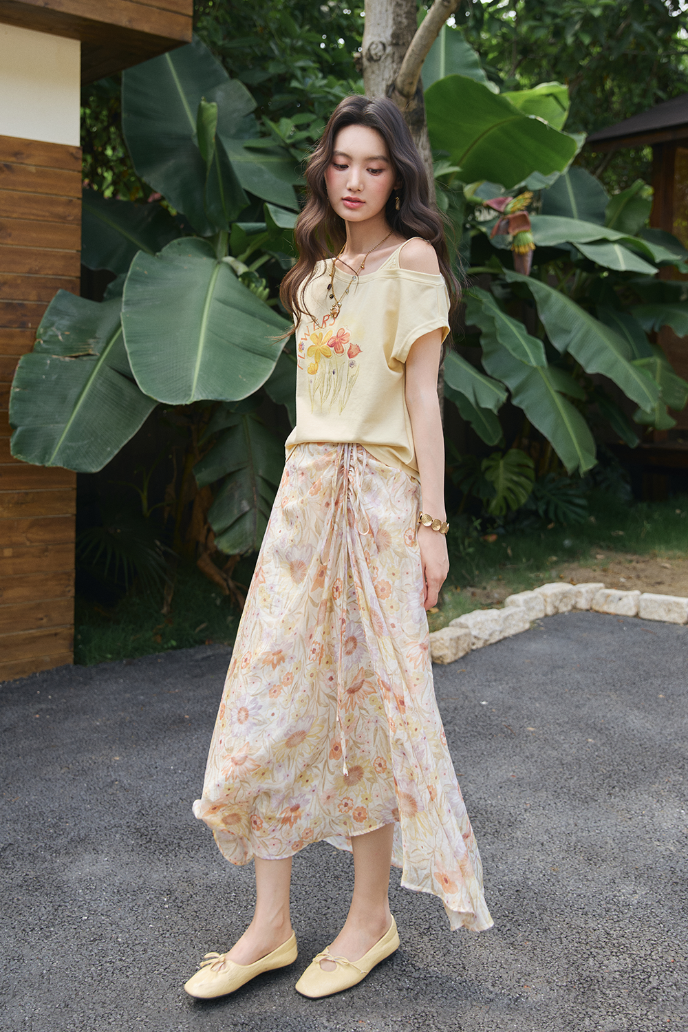 T-shirt and Skirt Set