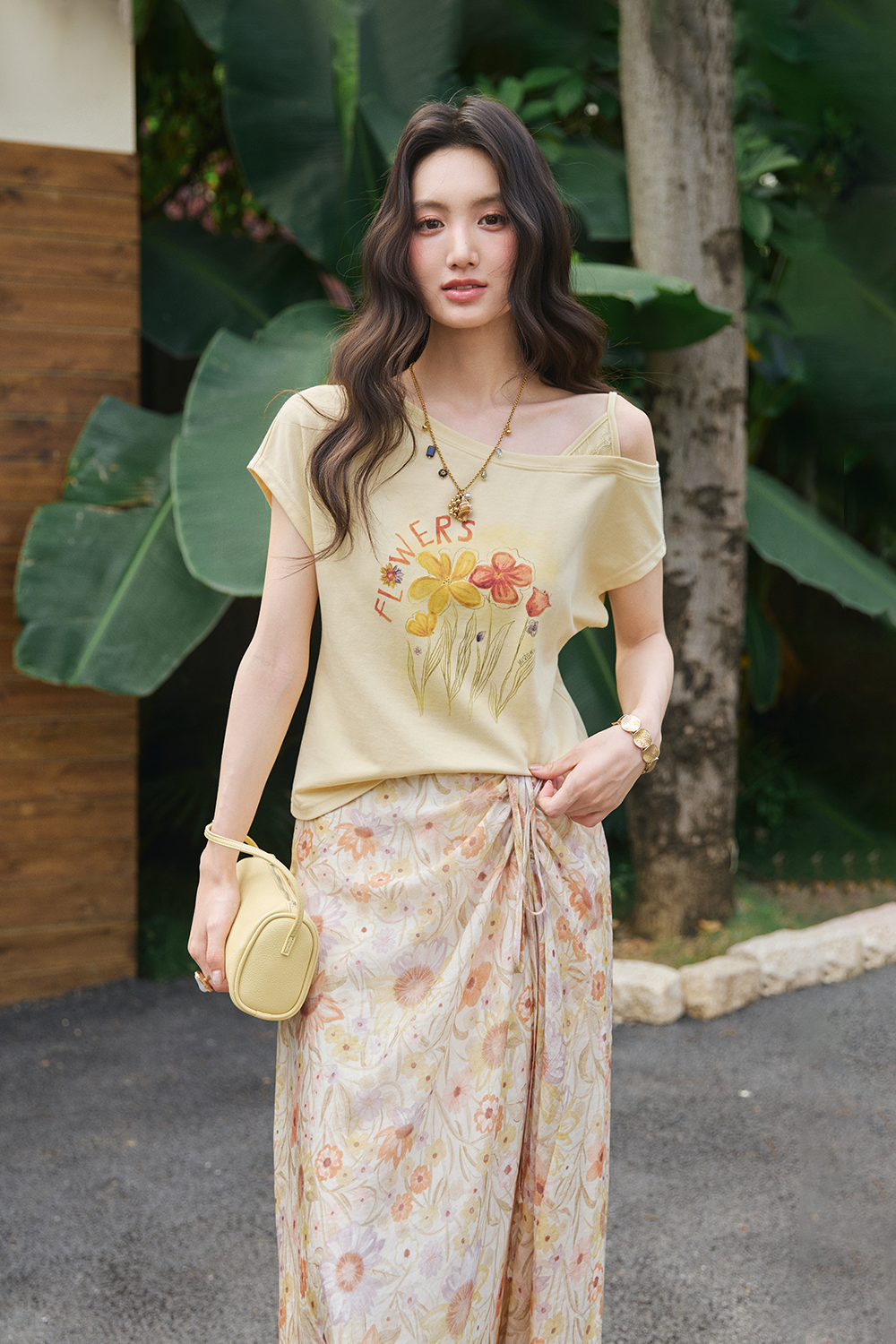 T-shirt and Skirt Set