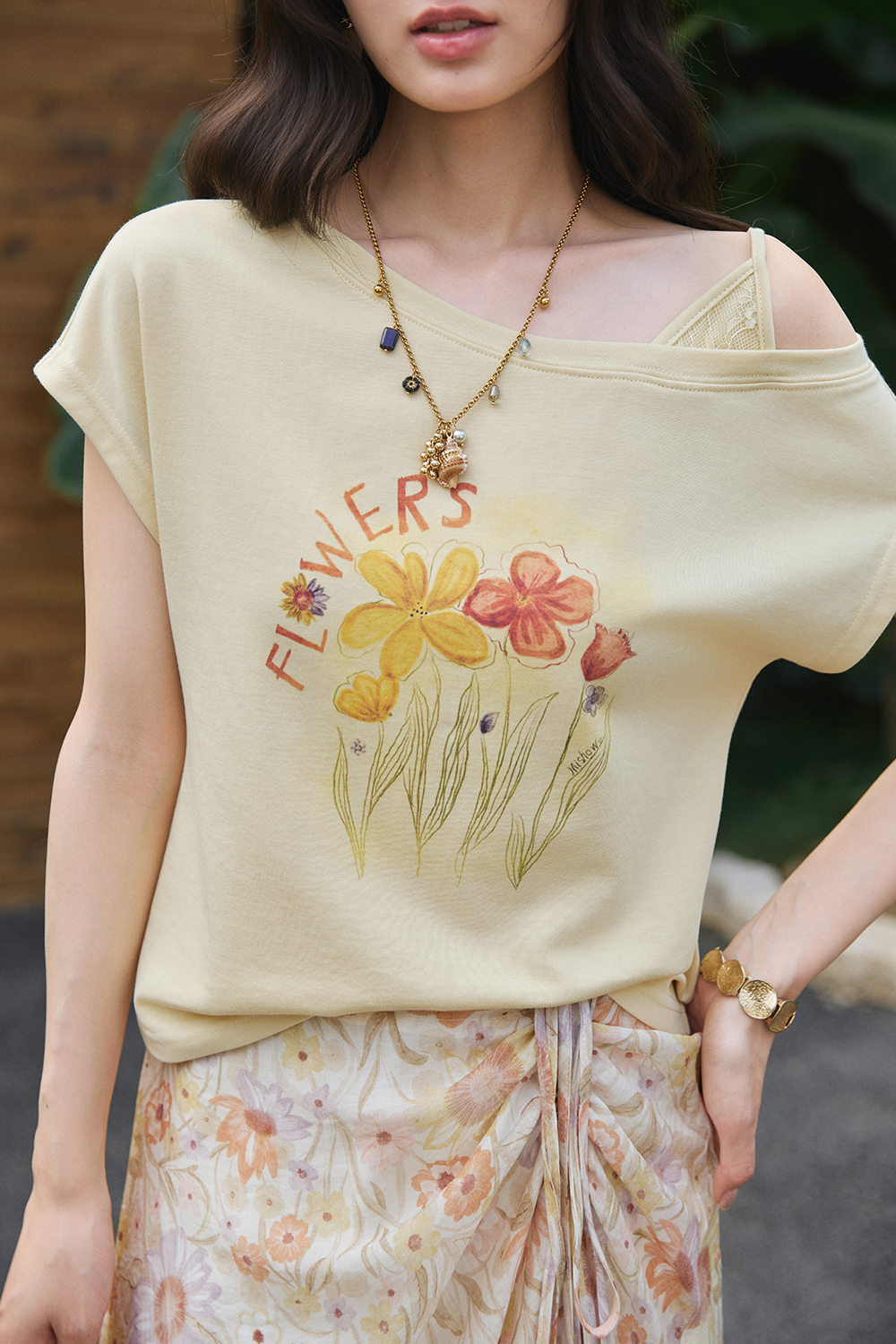 T-shirt and Skirt Set