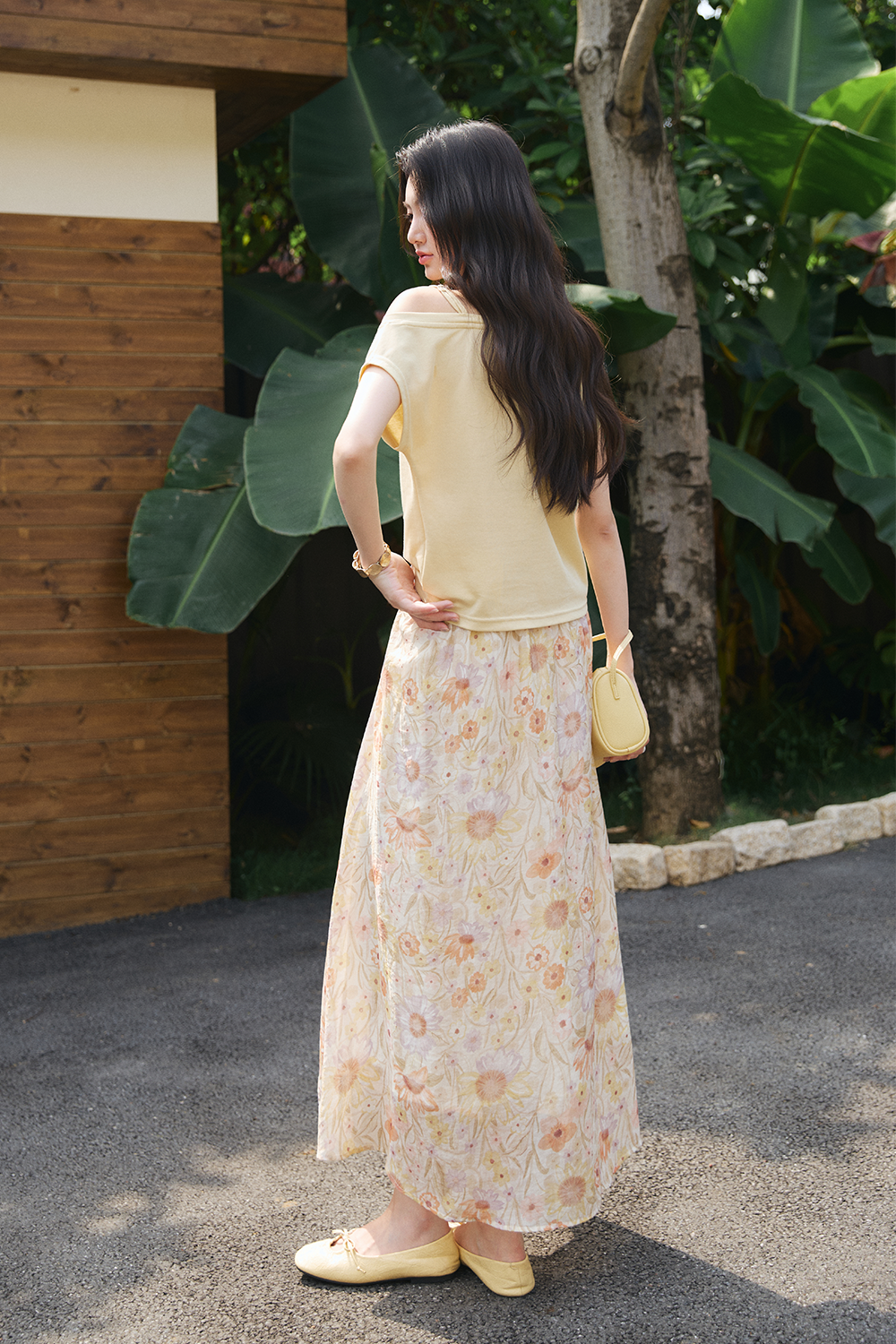 T-shirt and Skirt Set