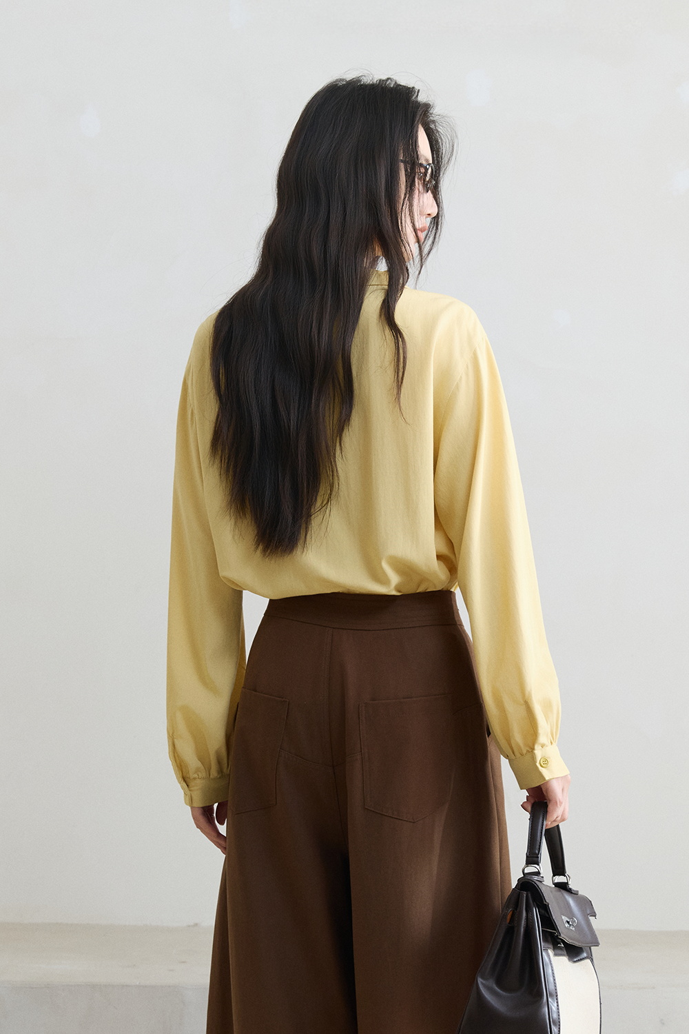 女性用シャツ