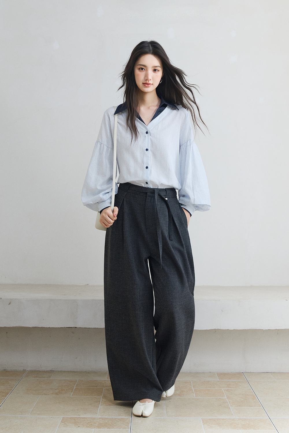 女性用シャツ