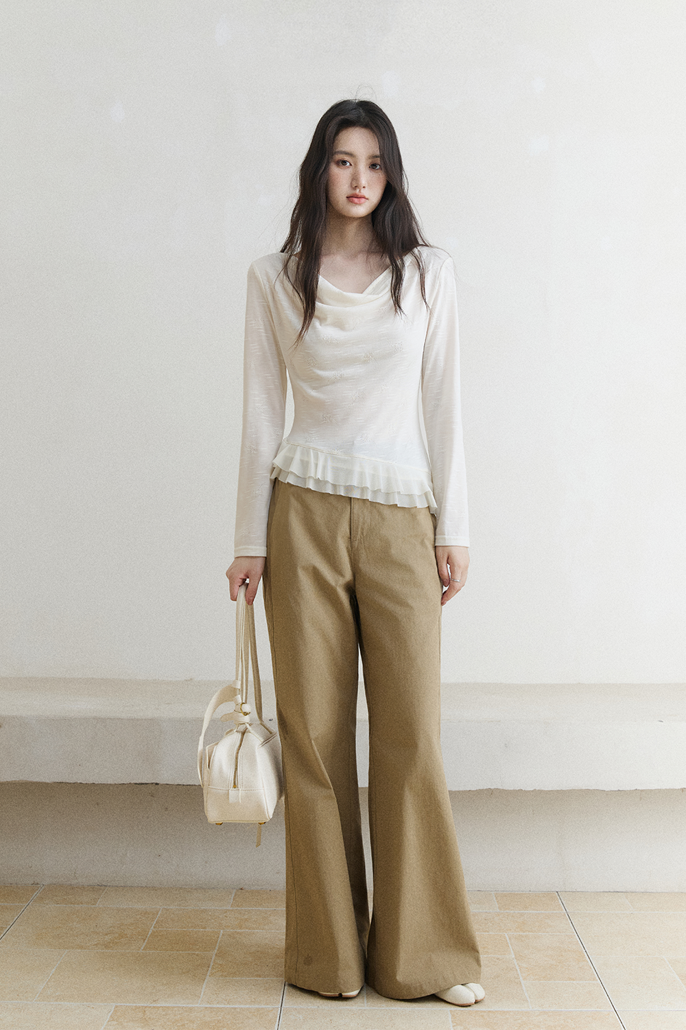 女性のための長袖Tシャツ