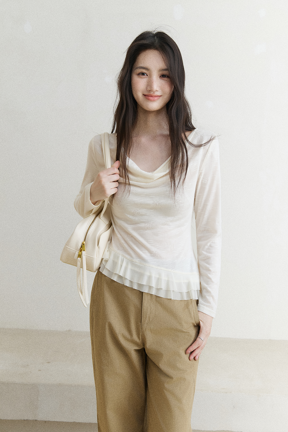 女性のための長袖Tシャツ