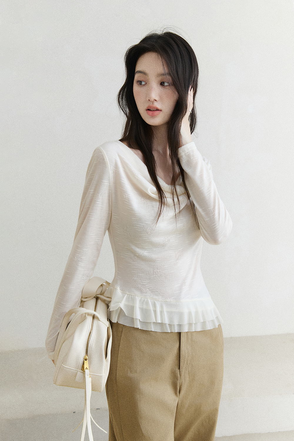 女性のための長袖Tシャツ