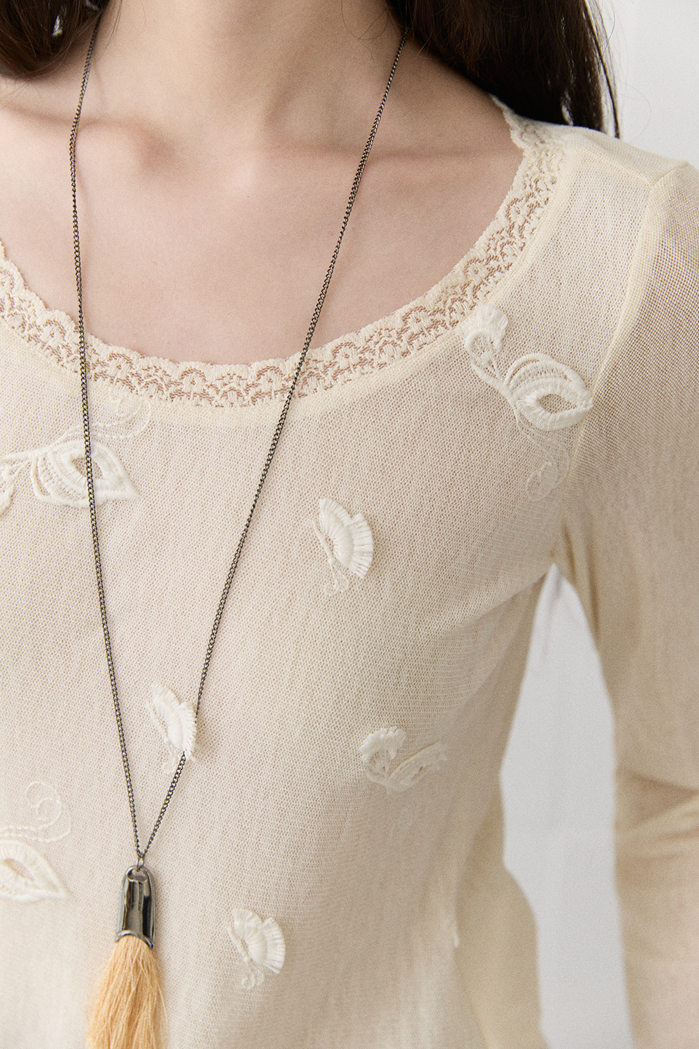 女性のための長袖Tシャツ
