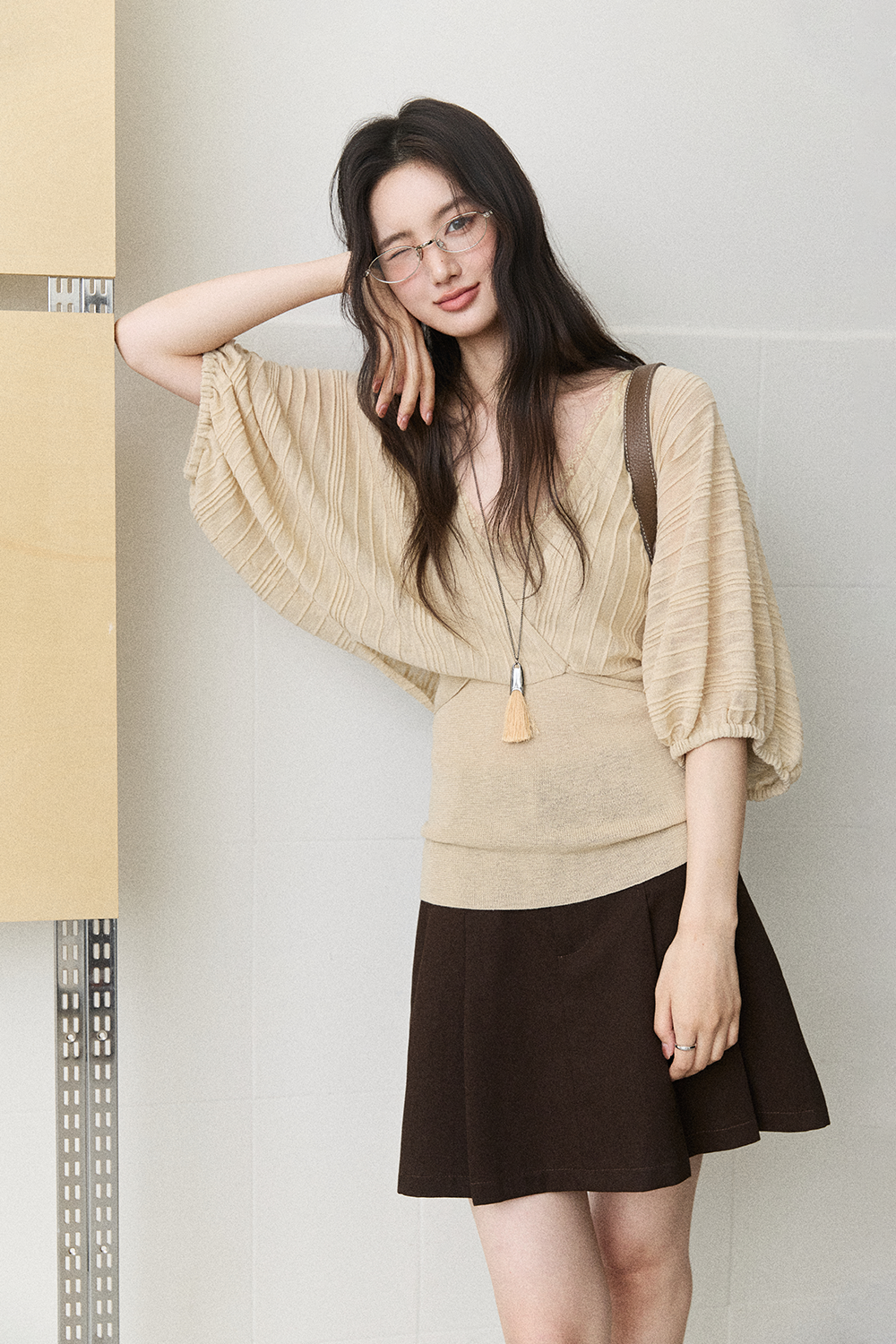 女性のためのニットシャツ