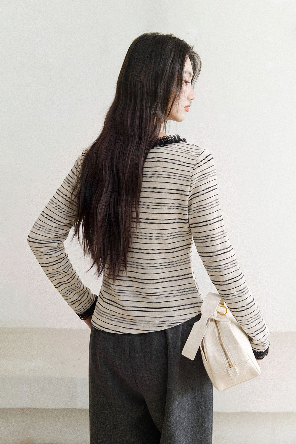 女性のための長袖Tシャツ