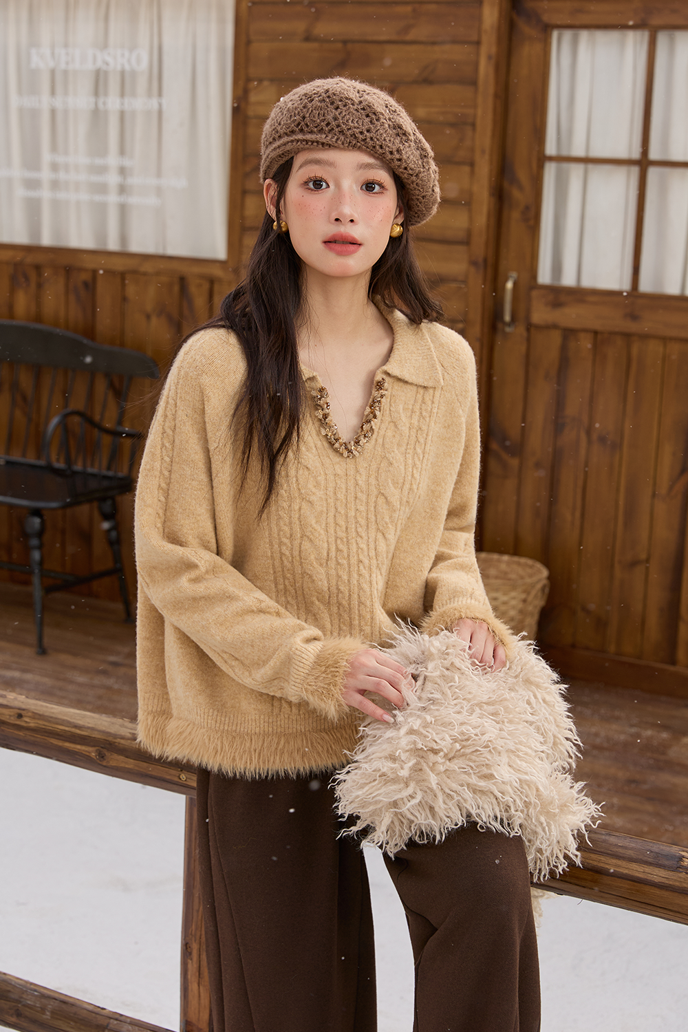 เสื้อถักสำหรับผู้หญิง