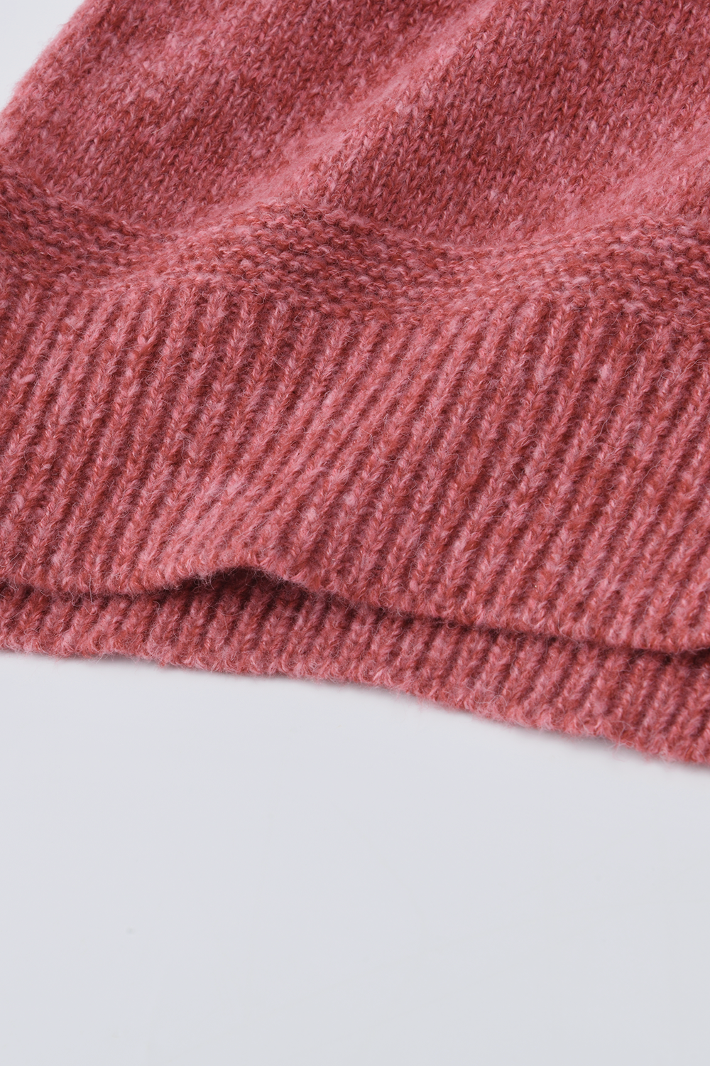 女性のためのニットシャツ