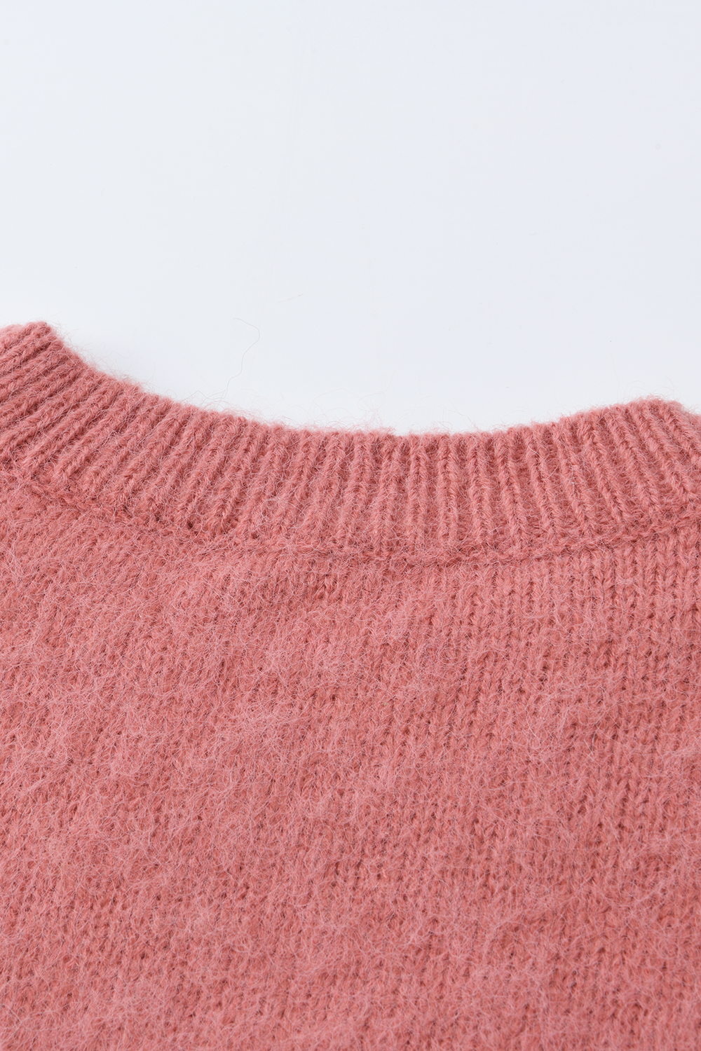 女性のためのニットシャツ