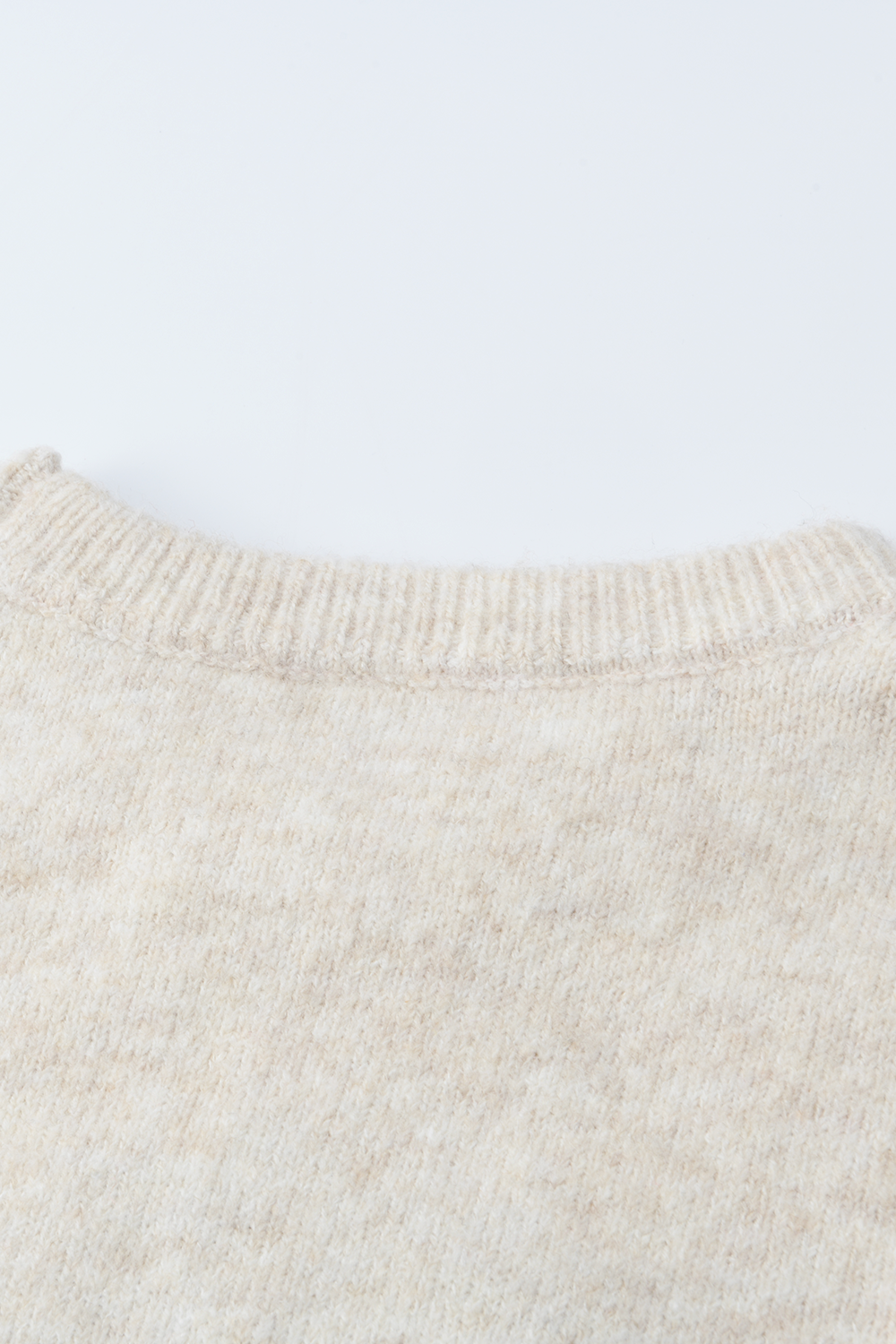 女性のためのニットシャツ