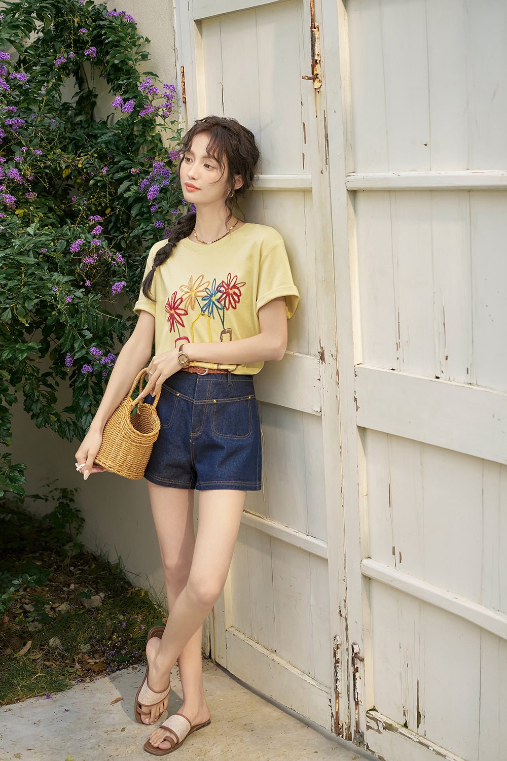 Floral Embroidery T-shirt for Women