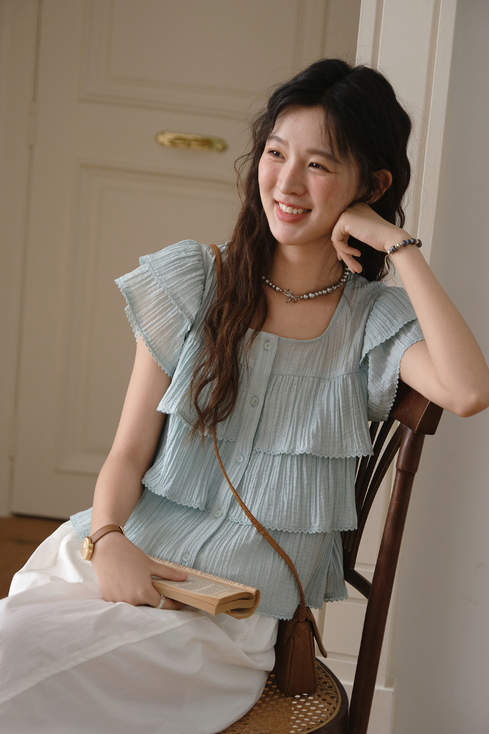 女性のためのブラウス