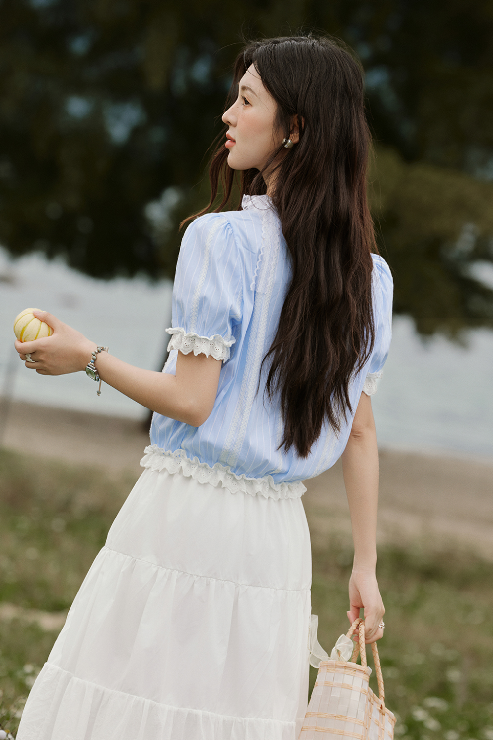 เสื้อเบลาส์สำหรับผู้หญิง